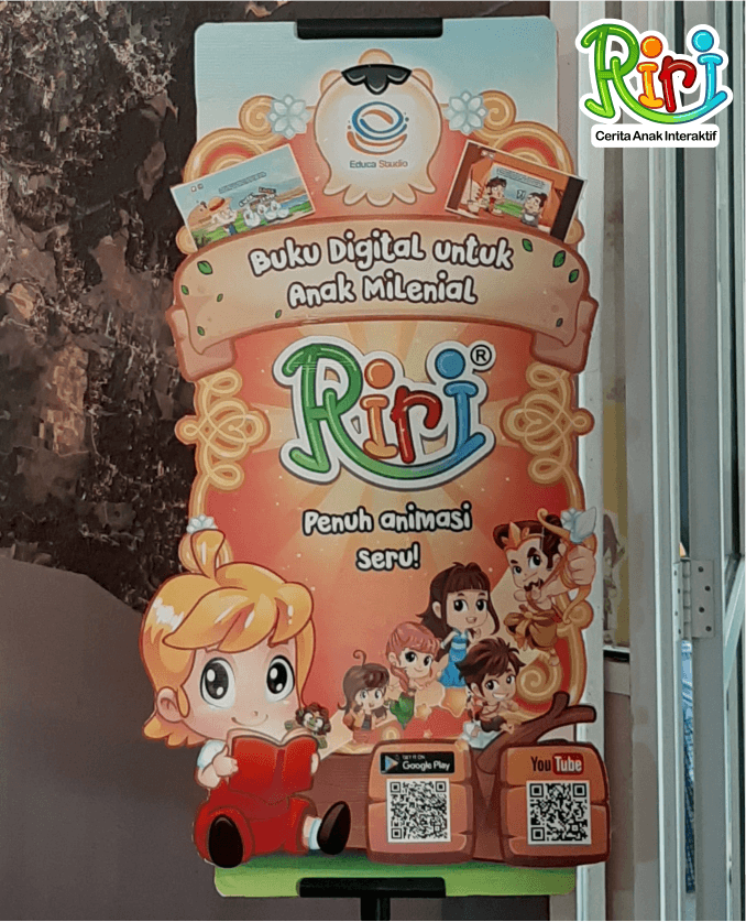 Foto : Stand banner RIRI untuk meramaikan Lomba Perpustakaan 
