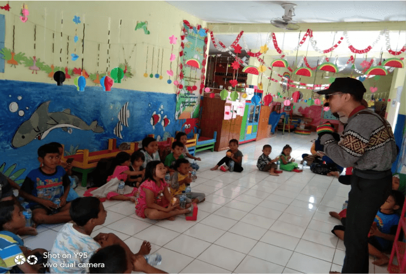 Kak Harris sedang sosialisasi virus corona
